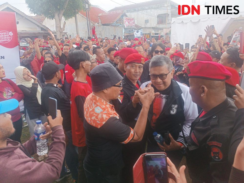 Saat Once Mekel Meriahkan Kampanye Akbar Ganjar-Mahfud di Lampung