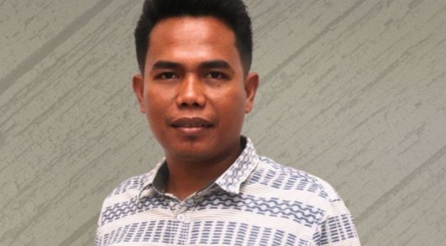 Spanduk Prabowo-Gibran di Pagar Kantor Wali Kota Bima Dicabut Pol PP