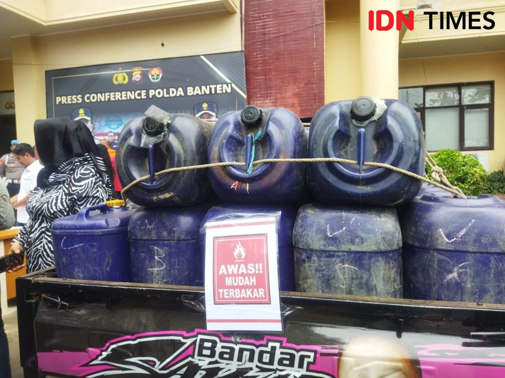 Polisi Bongkar Sindikat Penjualan BBM Subsidi di Banten