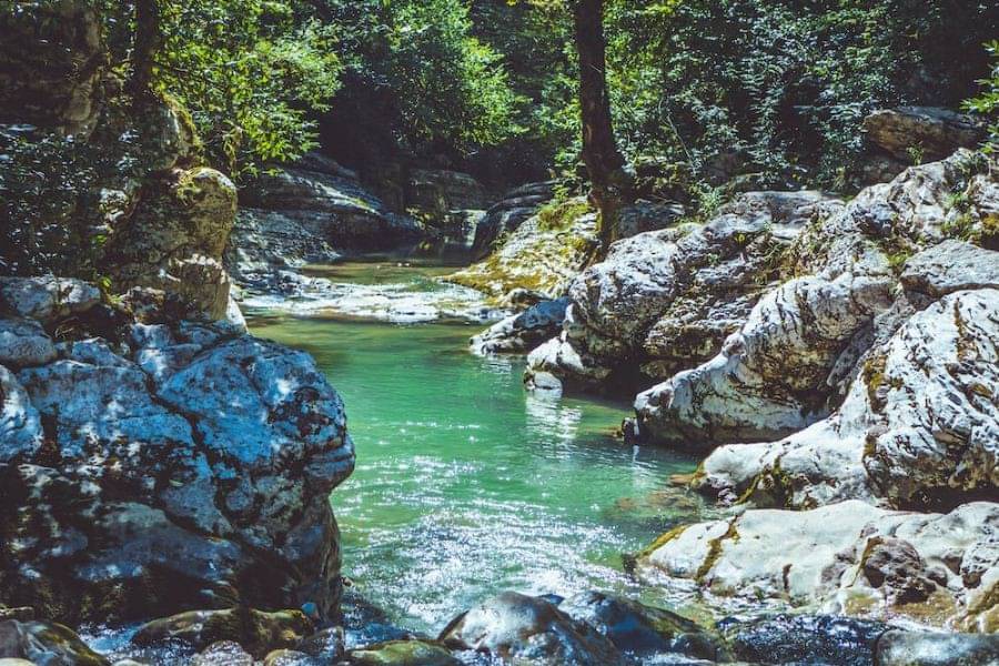 Sejuknya Air Terjun Tanah Merah di Samarinda