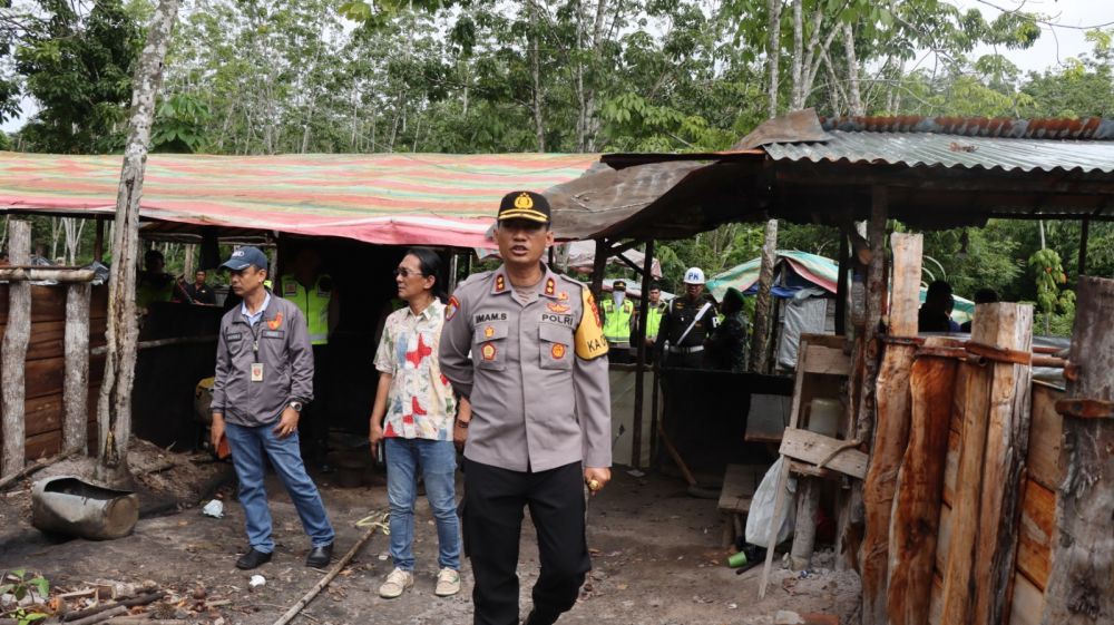 Polisi Tutup Illegal Refinery, 264 Tungku di Babat Toman Dibongkar