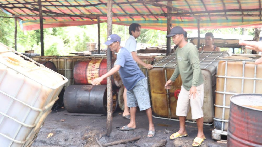 Polisi Tutup Illegal Refinery, 264 Tungku di Babat Toman Dibongkar
