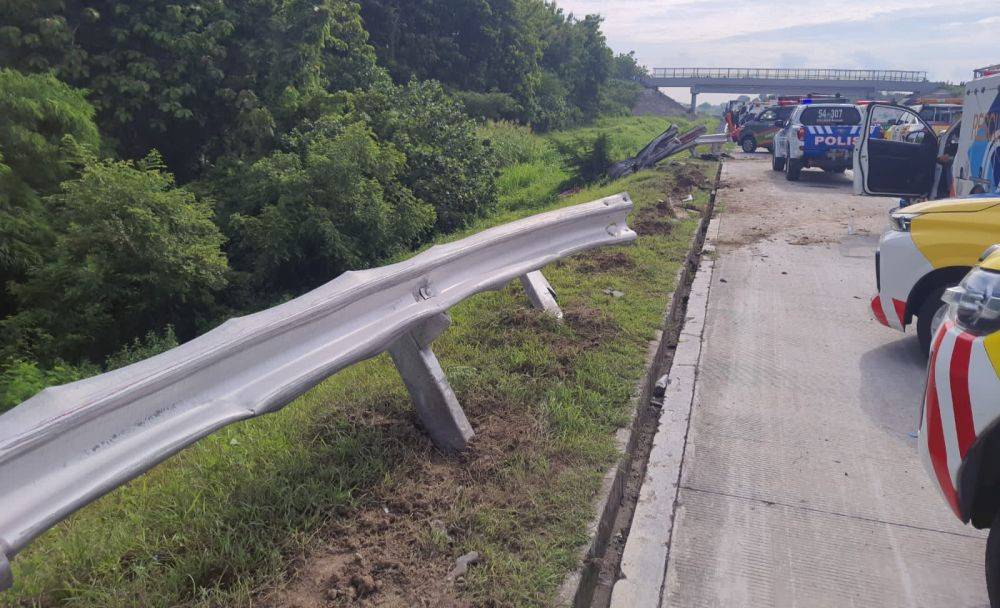 Kronologi Kecelakaan Bus Rombongan Hanura Di Tol Ngawi