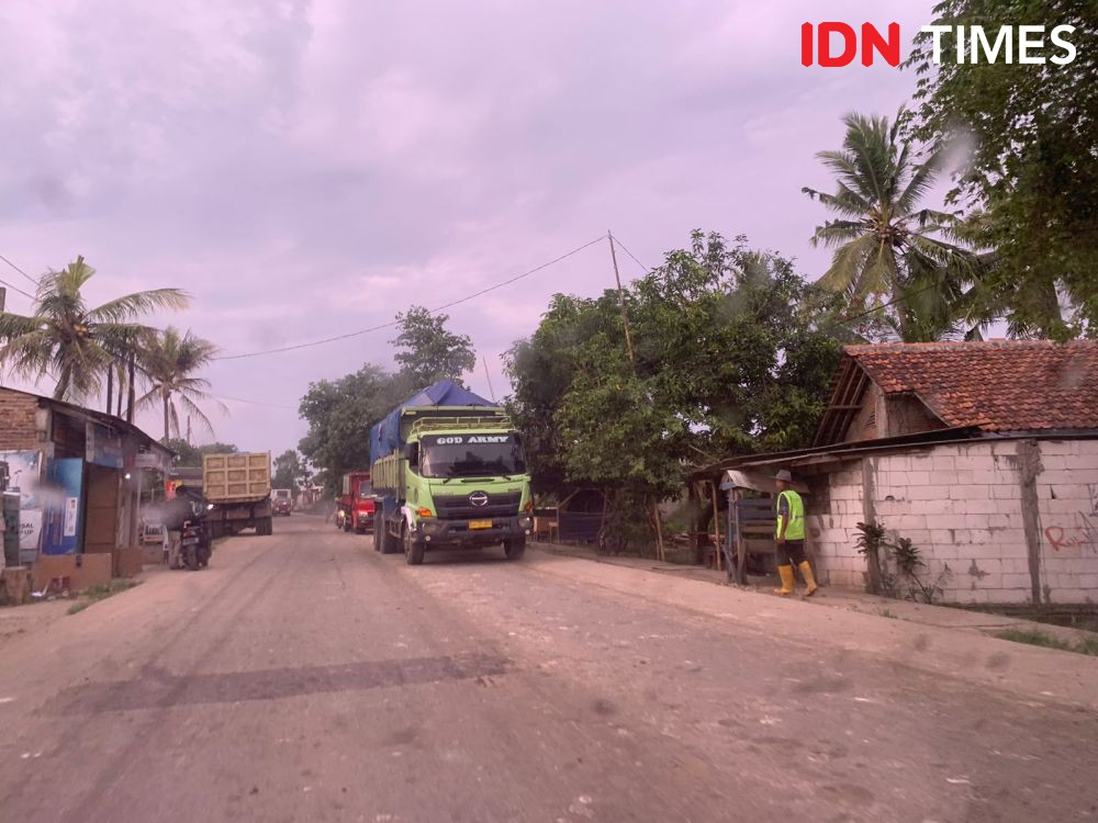 Jalan Tanjung Pasir Tangerang Rusak, Warga Minta Pemda Turun Tangan