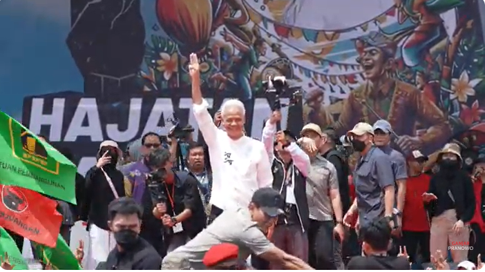 Potret Ganjar Pranowo selama Kampanye Akbar di Balikpapan
