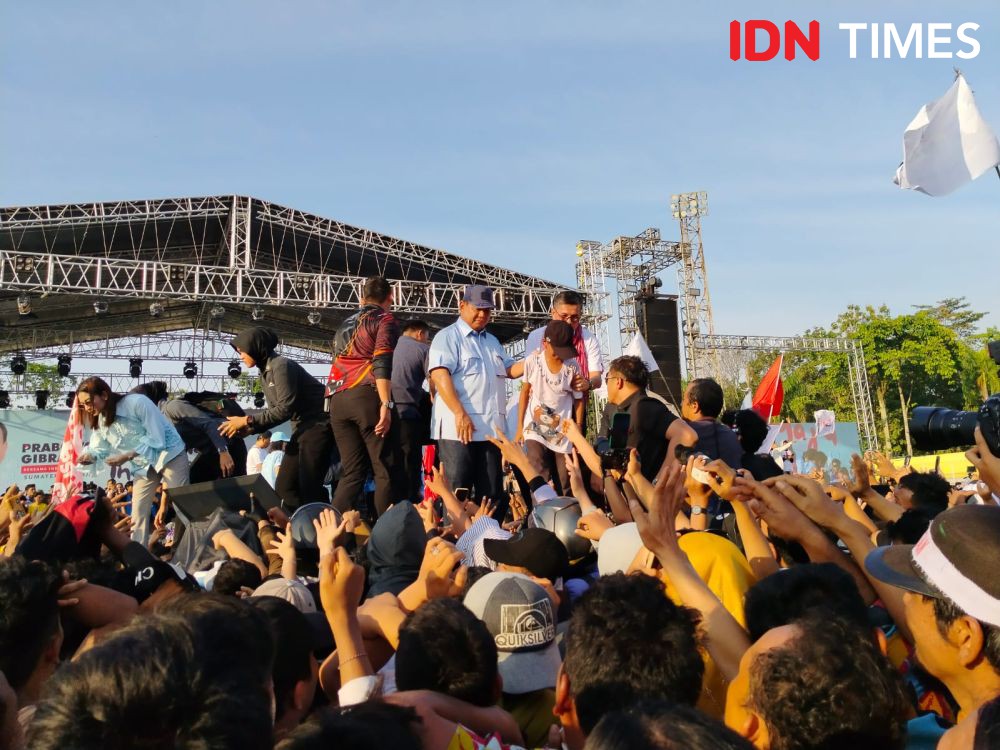 Tak Terima Jokowi Dituduh Tak Bekerja, Prabowo: Otaknya Kudu Diperiksa