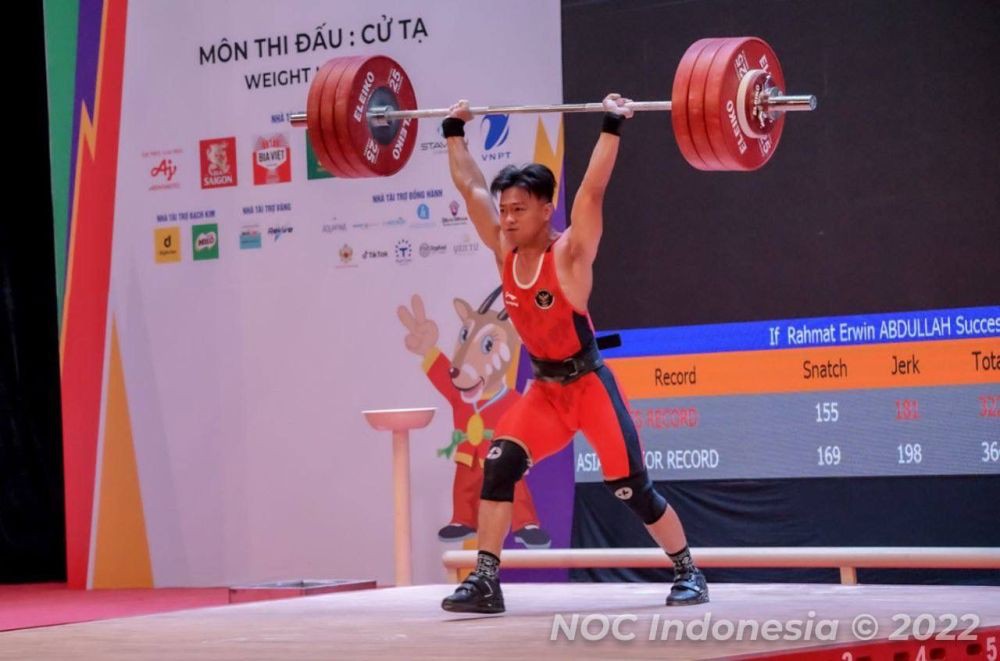 Rahmat Erwin Raih Best Male Athlete dari Kejuaraan Angkat Besi Asia