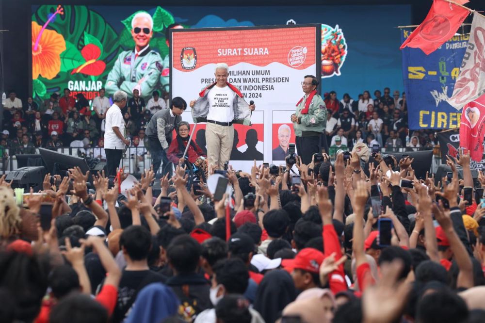Kampanye Terakhir, Ganjar Pranowo Kenakan Kaos Clean Government