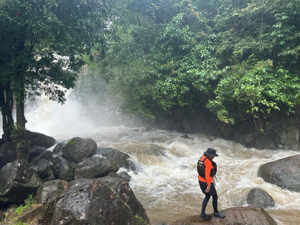 Pemuda Tenggelam di Air Terjun Pungbunga Ditemukan Tewas