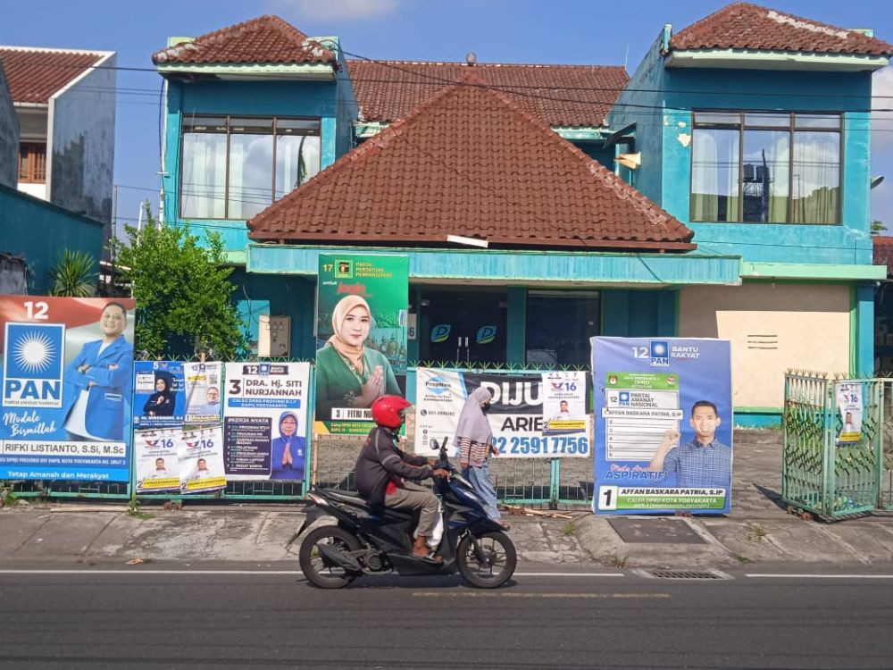 Masuki Masa Tenang Pemilu, APK di Kota Yogyakarta Masih Terpasang