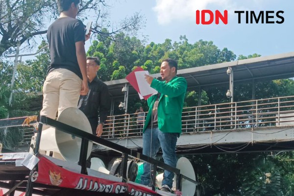 Mahasiswa Terima Kasih ke Presiden Jokowi