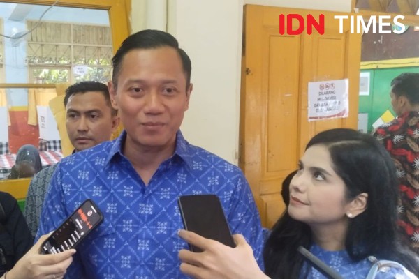 Temani Prabowo Pantau Quick Count, AHY: InsyaAllah Dapat Kabar Baik