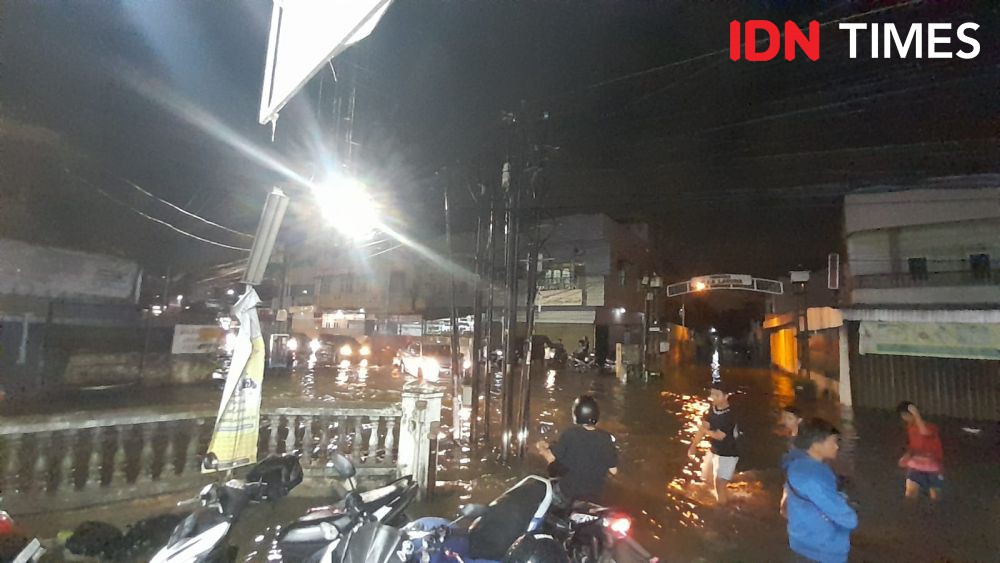 Banjir dan Macet Langganan saat Hujan Turun Di Palembang