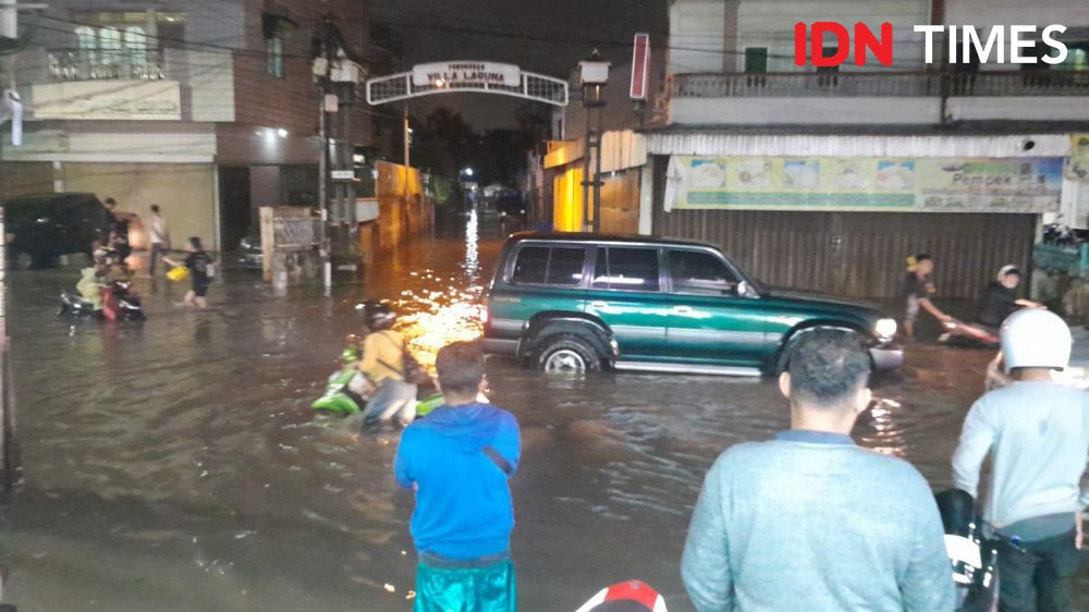 Banjir dan Macet Langganan saat Hujan Turun Di Palembang