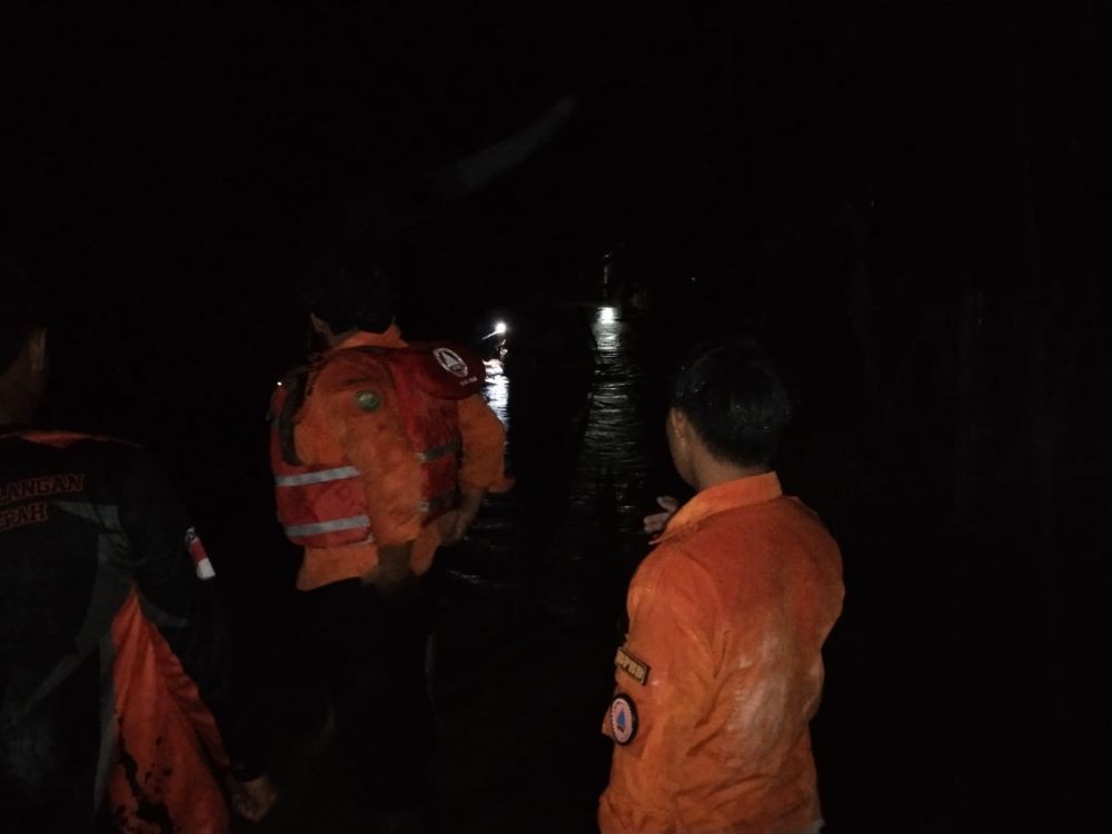 Jembatan Gantung Putus di OKU, 8 Anak Hanyut Terbawa Banjir
