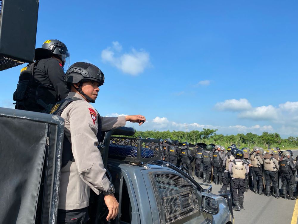 Polisi Bubarkan Warga yang Hendak Saling Serang Pakai Sajam di Loteng