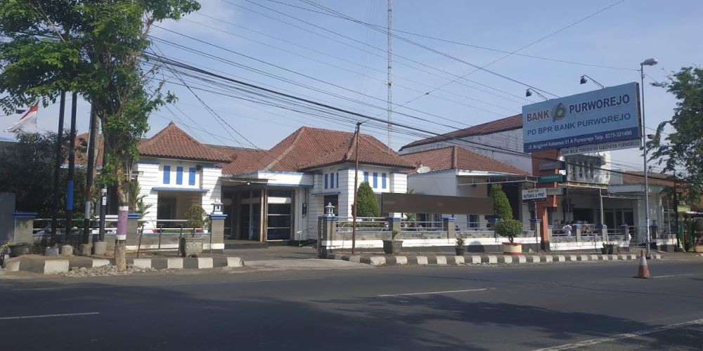 OJK Tutup Perumda BPR Bank Purworejo, Ini Prosedur Klaim Uang Nasabah