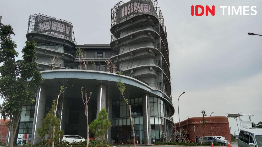Mahasiswa BINUS Semarang Diajak Rasakan Sensasi Susuri Borobudur Lewat VR