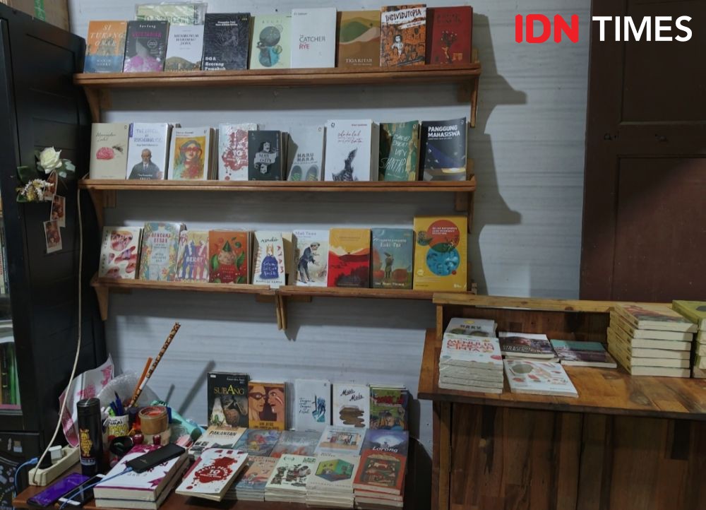 Kede Buku Obelia, Tempat Nongkrong dan Diskusi Pegiat Sastra di Medan