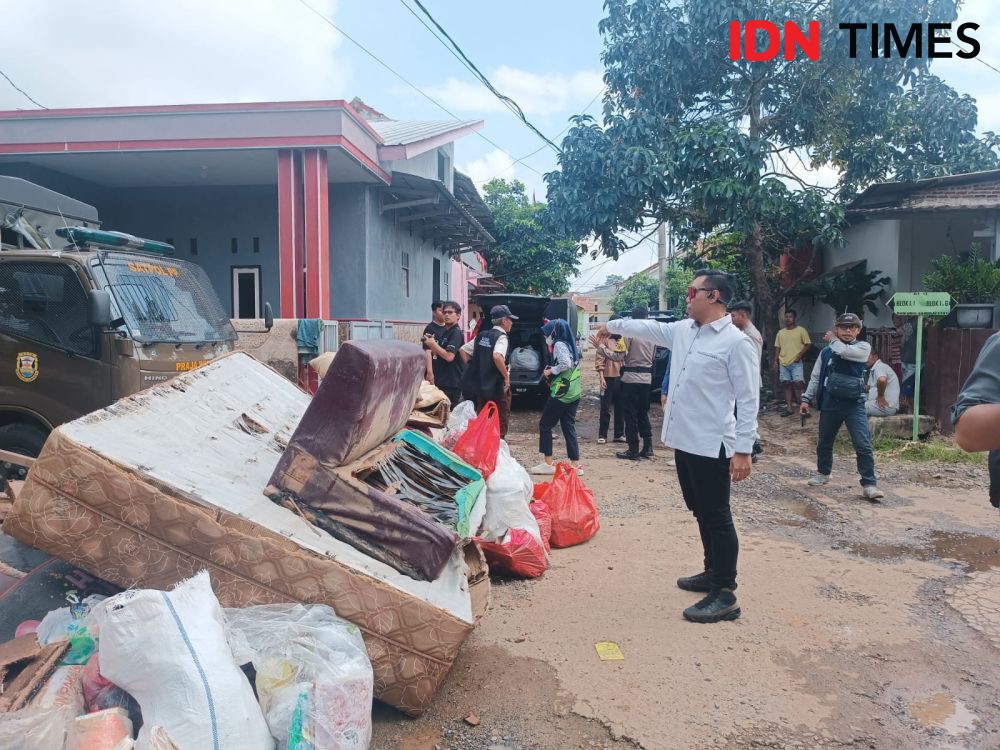 Habis Banjir Terbitlah Lumpur dan Sampah di Rumah Warga Bandar Lampung