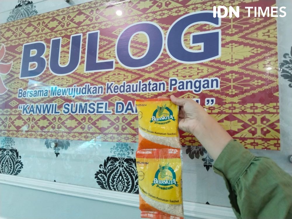 Zulkifli Hasan Ajak Geser dari Konsumsi Beras Premium ke Bulog