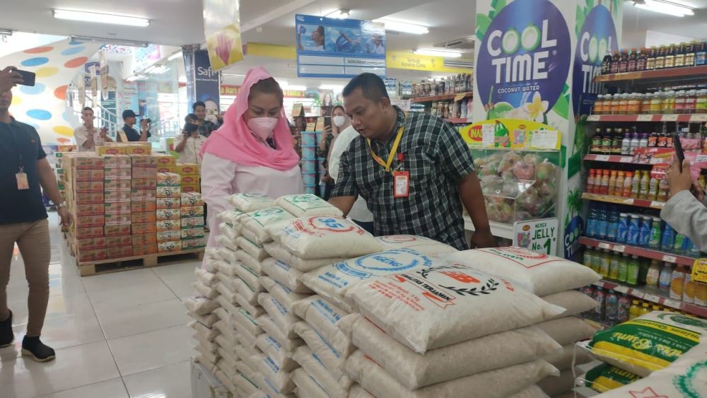 Mulai Turun, Harga Beras Premium di Pasar Semarang Rp16 Ribu