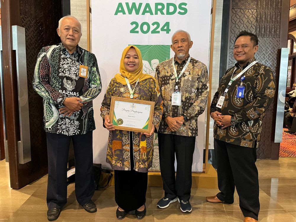 Dukung Pengelolaan Zakat, Bupati Sleman Raih Award dari Baznas RI