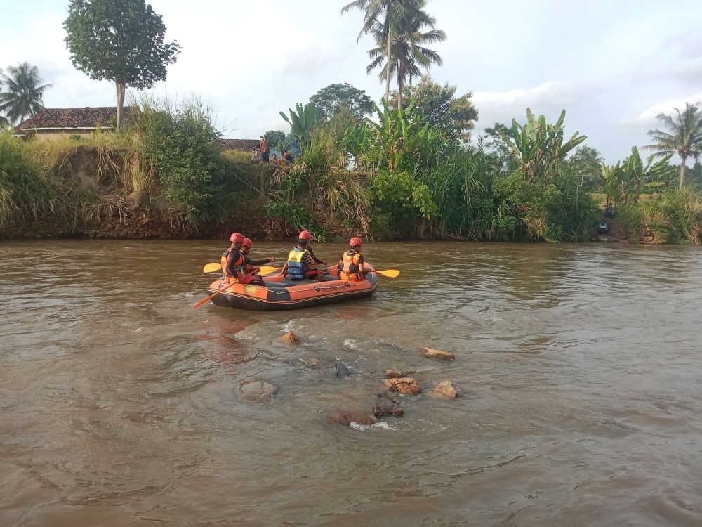 Siswa SMPN 07 Baturaja Hilang Saat Bersihkan Kelas Pasca Banjir