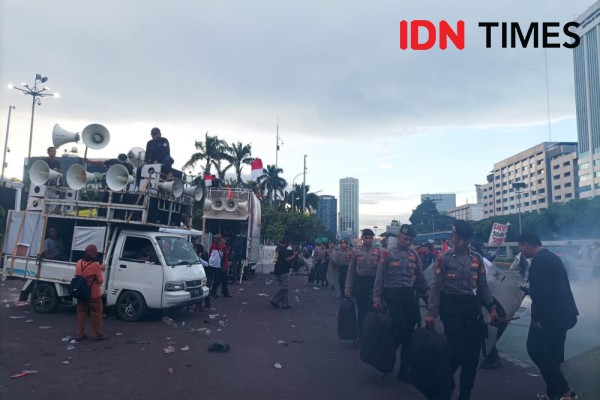 Demo Aliansi Tolak Pilpres Curang di DPR Berlanjut hingga 10 Maret