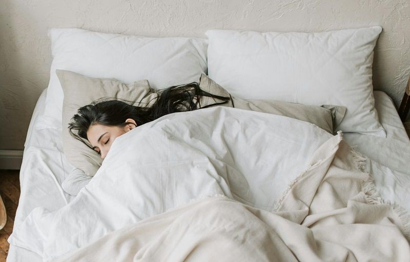 Jangan Anggap Sepele, Ini Manfaat Tidur Siang Bagi Kesehatan Tubuh