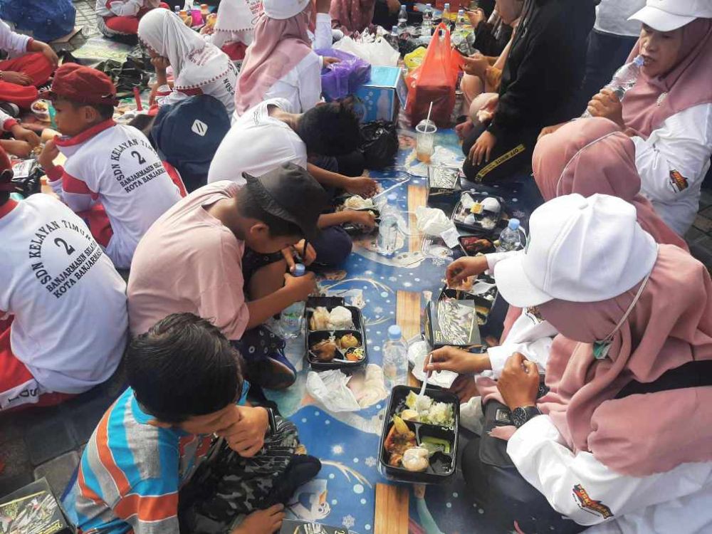 Pro dan Kontra Makan Siang Gratis di Mata Orangtua SD Inpres Medan