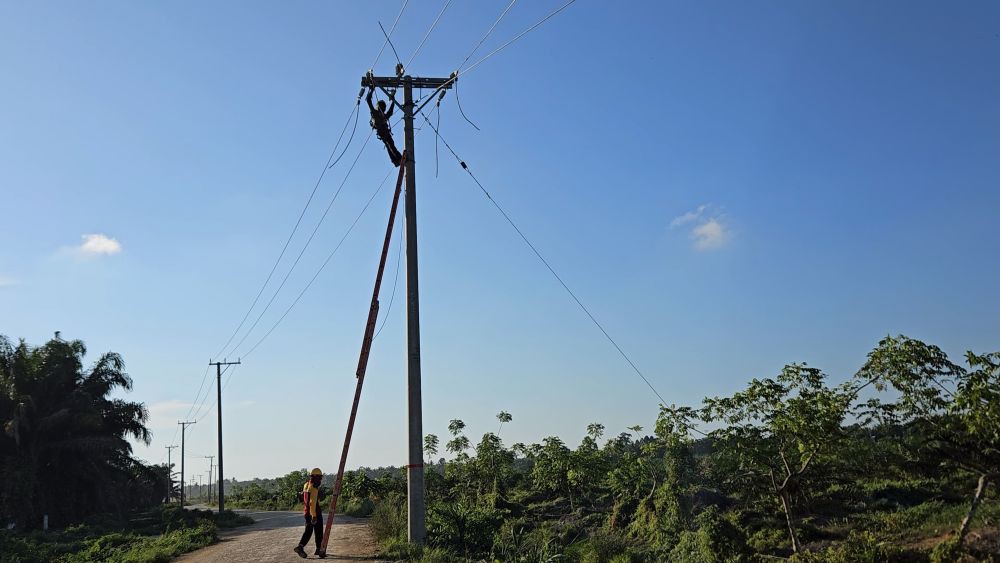 Listrik 800 Ribu Pelanggan di Lampung Menyala Pasca Blackout