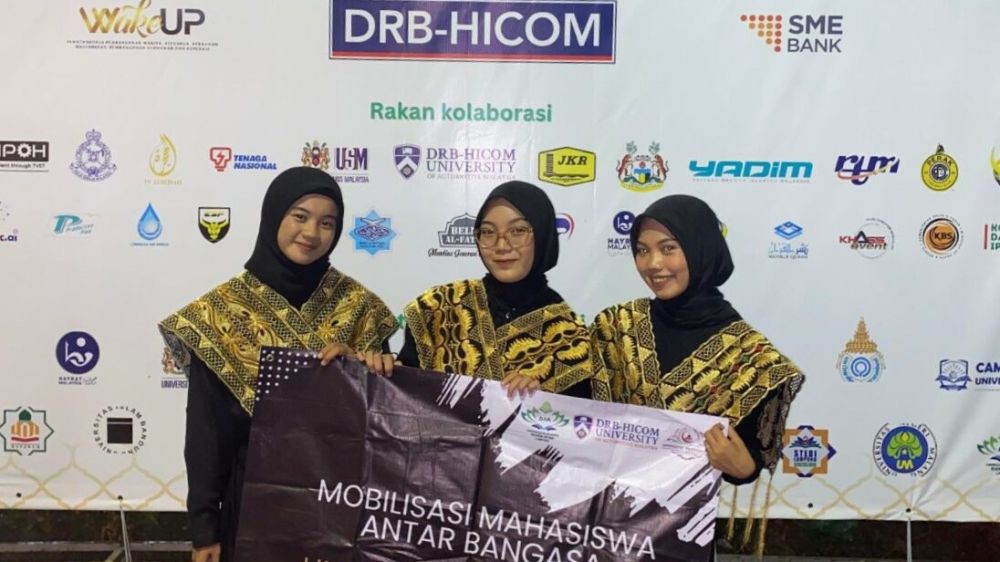 Tari Bedana Lampung Mahasiswa UIN RIL Unjuk Gigi Kancah Internasional