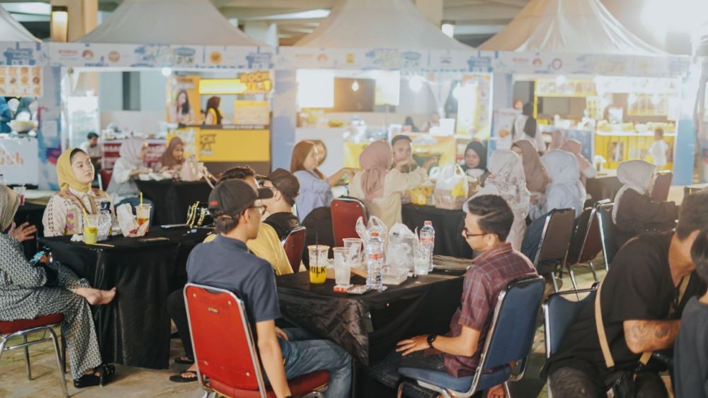 Tentang Kuliner - Ja & Joy Makassar, Sensasi Ngabuburit di Atas Kota
