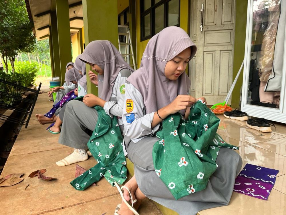 BRI Semarang Pandanaran Ajak Siswa SMK Al Asror Dakwah Lewat Podcast