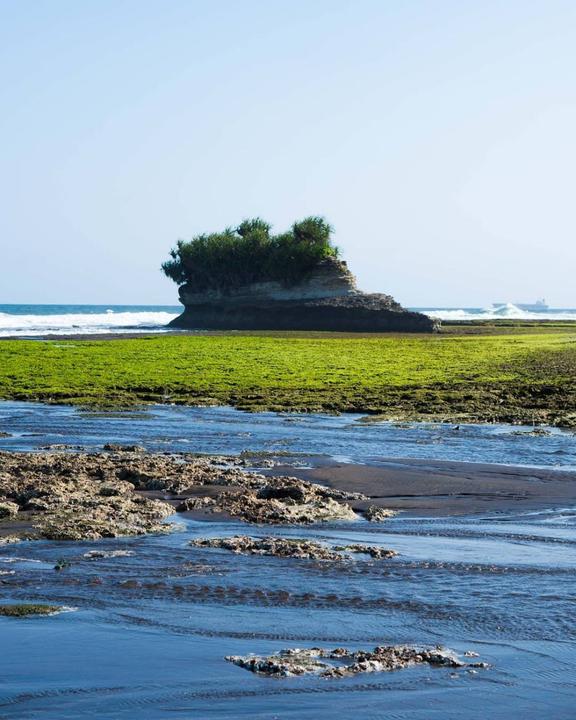 3 Wisata Pantai di Jalur Pansela Pangandaran yang Eksotis