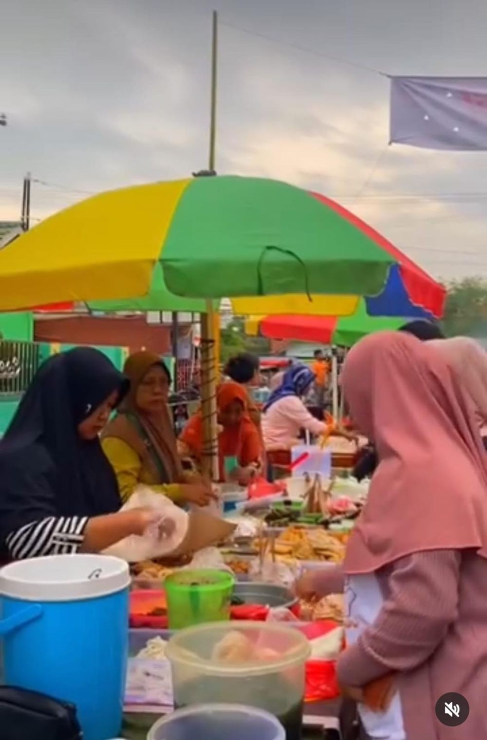 Tempat Berburu Takjil dan Pasar Murah Ramadan di Kota Metro