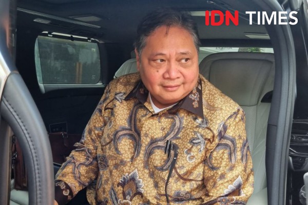Isu Jokowi Jadi Ketum Golkar, Airlangga: Kata Siapa?