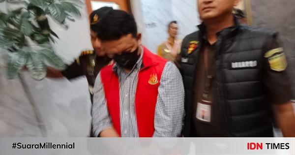 Kejati Jabar Tahan Tersangka Korupsi Pasar Di Majalengka