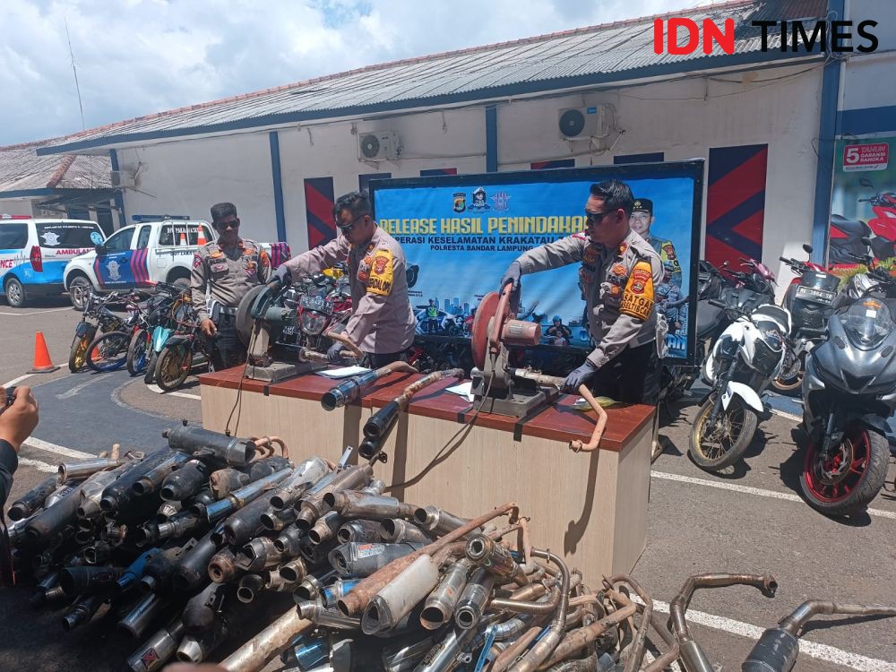 225 Knalpot Brong Disita dan Dimusnahkan Polresta Bandar Lampung