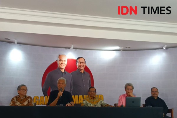 Ganjar Respons Gibran yang Mau Rangkul Lawan: Kita Teman