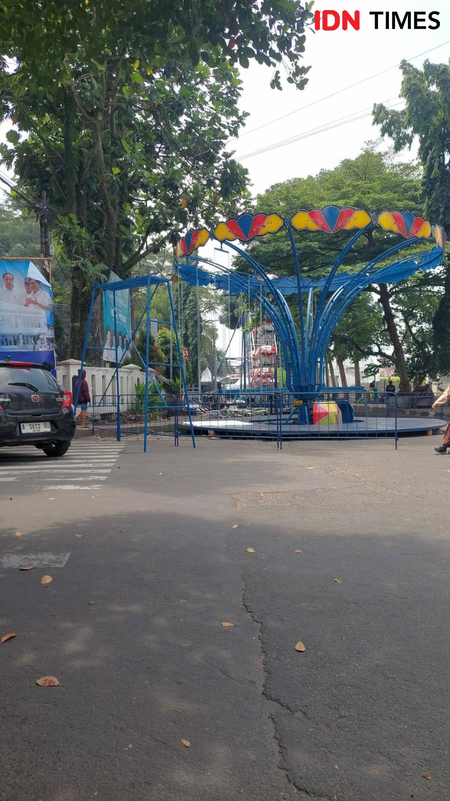 Warga Geram Arena Pasar Malam Tutupi Jalan Umum di Kota Cimahi