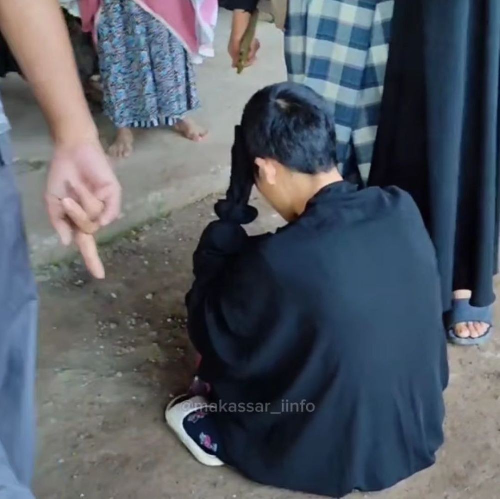 Pria Bercadar Gabung Jemaah Perempuan di Masjid Makassar Ditangkap