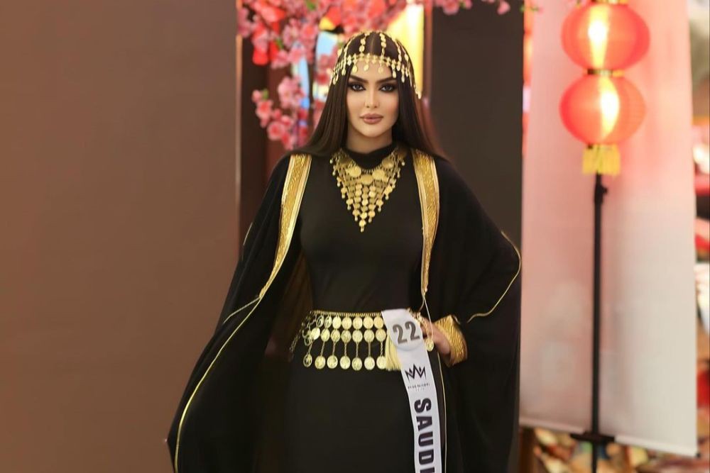 Rumy Al Qahtani Miss Universe Pertama Dari Arab Saudi