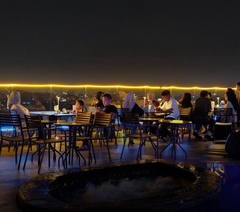 6 Kafe Estetik Berkonsep Skybar Cocok untuk Bukber di Medan