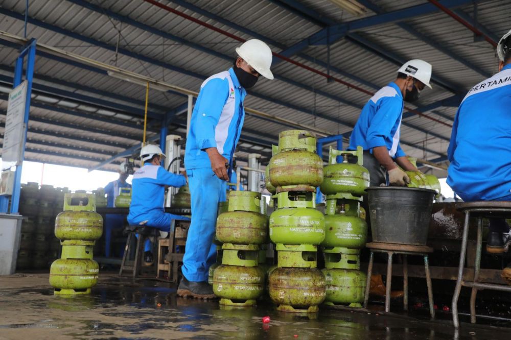 Pj Gubernur Kalbar Minta Pertamina Kembali Tambah Stok LPG 3 Kg