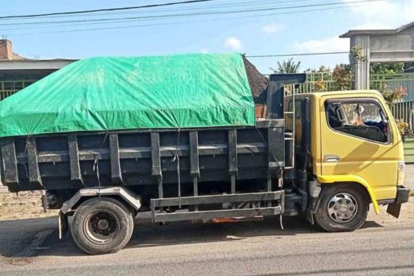 Truk Jungkit Dilarang Beroperasi Selama Puncak Arus Mudik