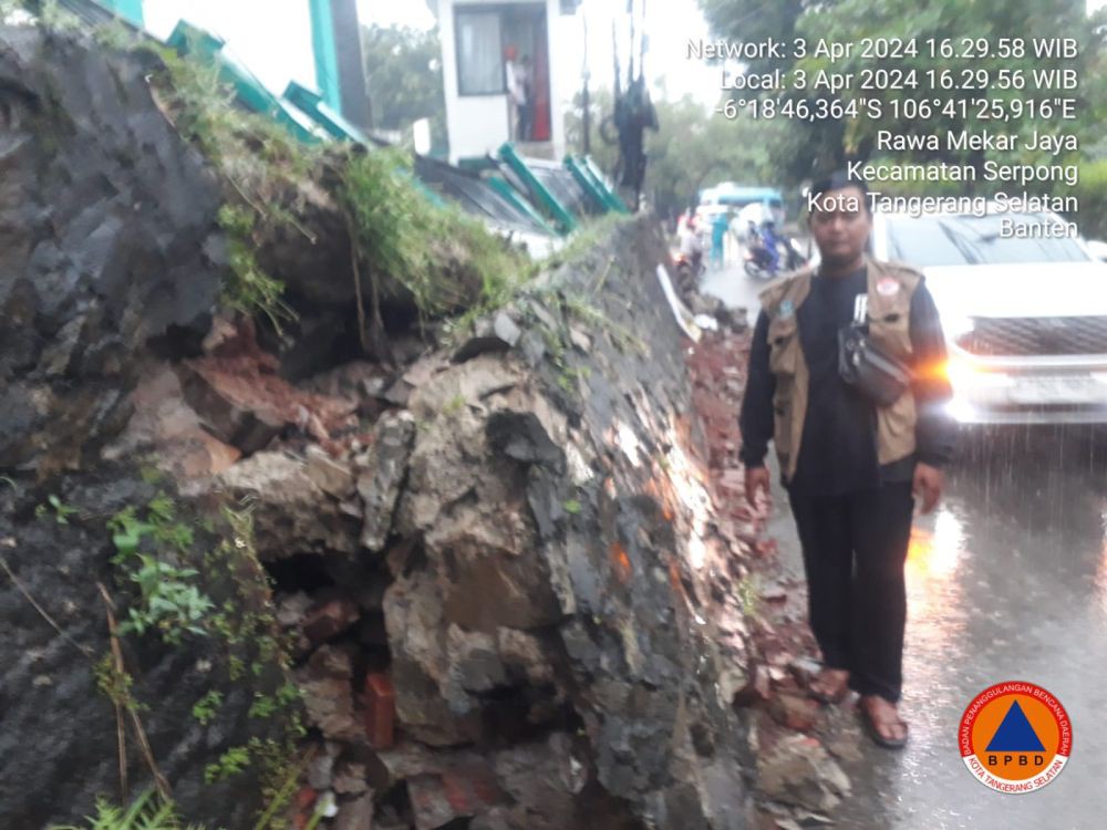 Jelang Lebaran, Ratusan KK di Tangsel Terdampak Banjir