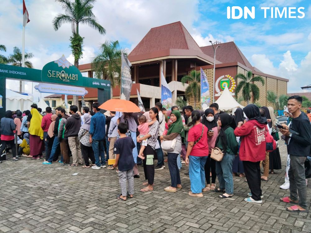 Warga Sumsel Mengeluh Tak Bisa Tukar Uang di Bank Indonesia