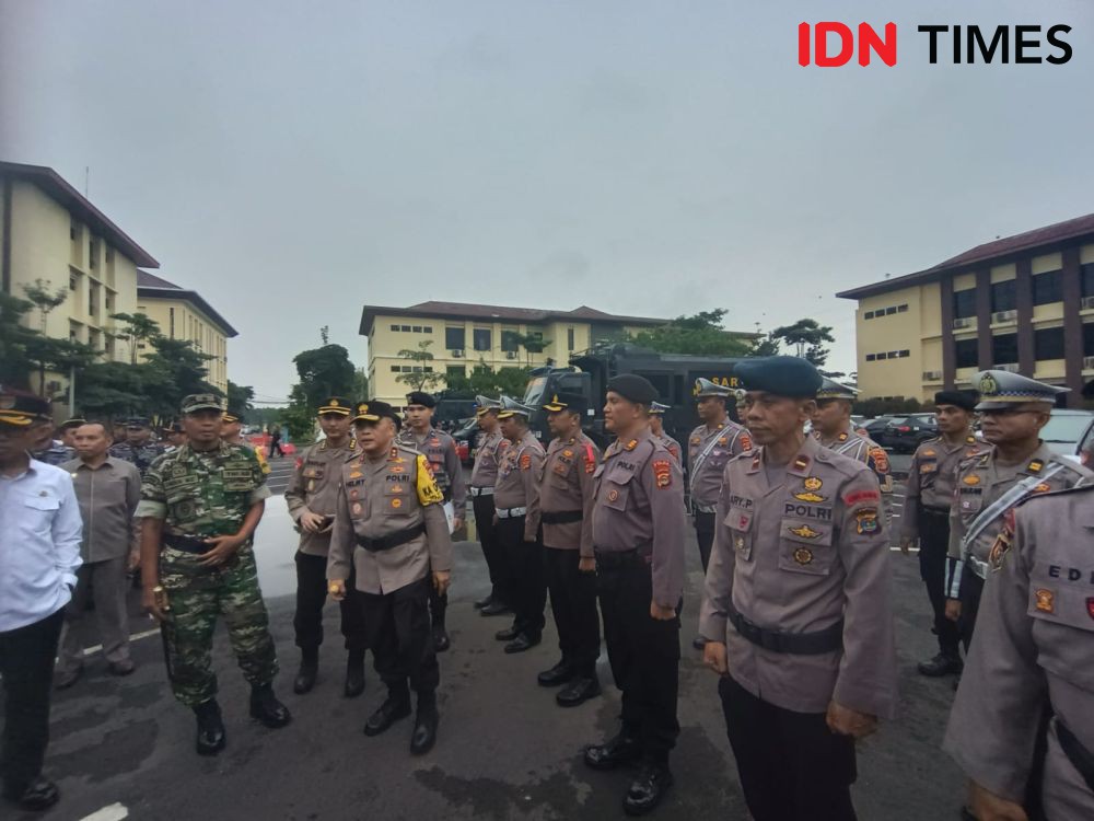 Kapolda Lampung Beri Penghargaan Sekolah Perwira Aiptu Supriyanto